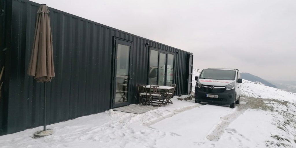 Container Unterkunft im Winter